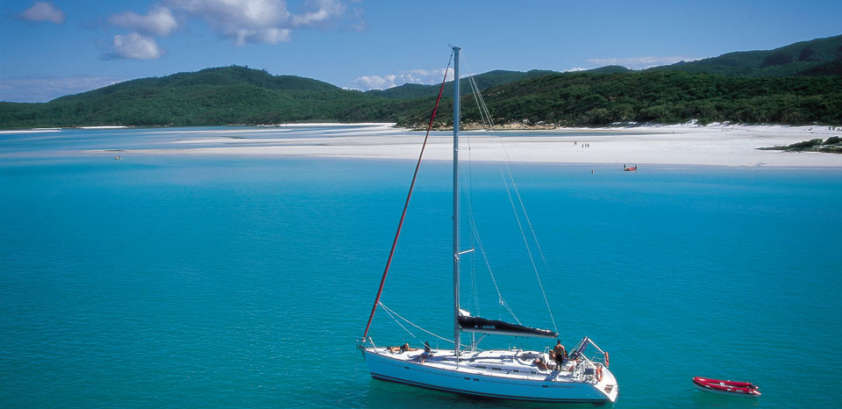 Sailing the Whitsundays