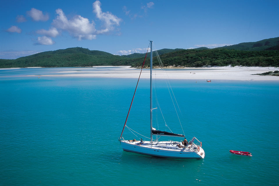 Sailing the Whitsundays